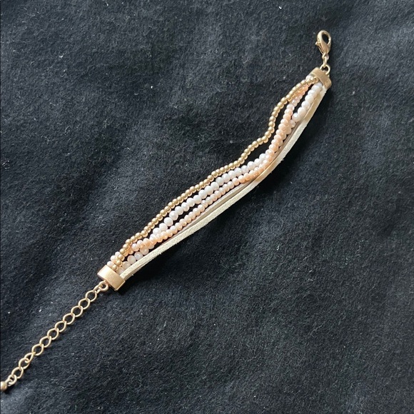 Elegant Gold and Cream Beaded Bracelet - Picture 1 of 2
